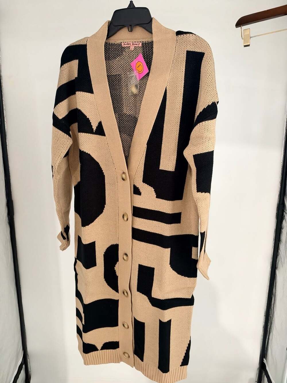 Geometric Pattern Cardigan Sweater Beige Black
